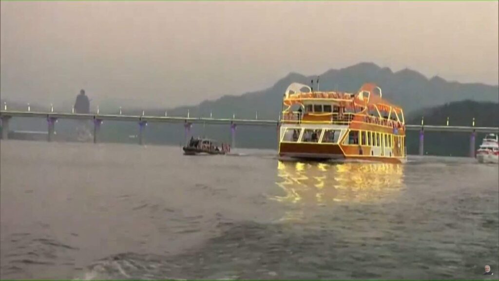 Ekta Cruise