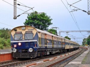 Wr To Add A Train Between Gandhidham Tirunelveli